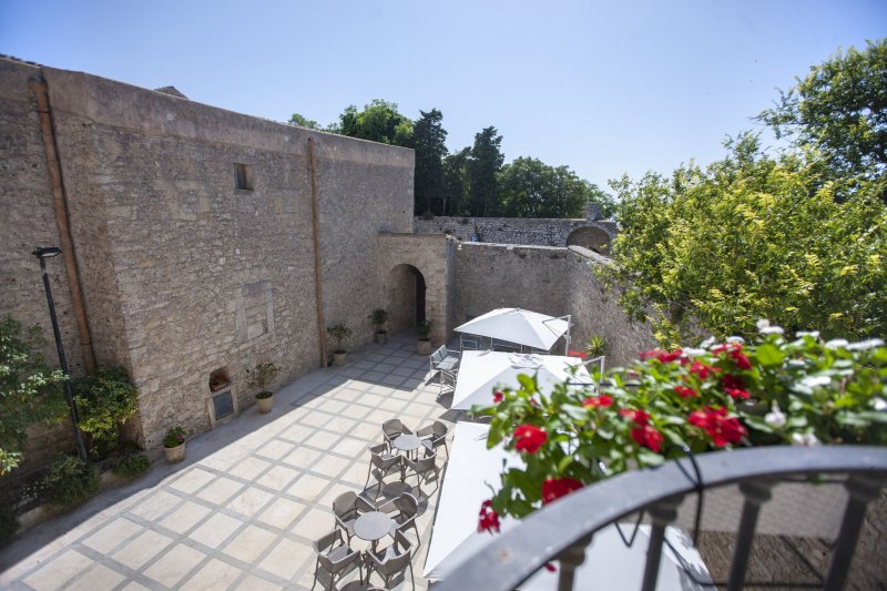 Camere Superior con Balcone